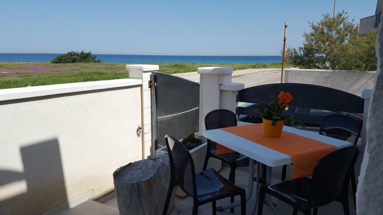 Apartament Castle On The Sea Torre Santa Sabina Zewnętrze zdjęcie